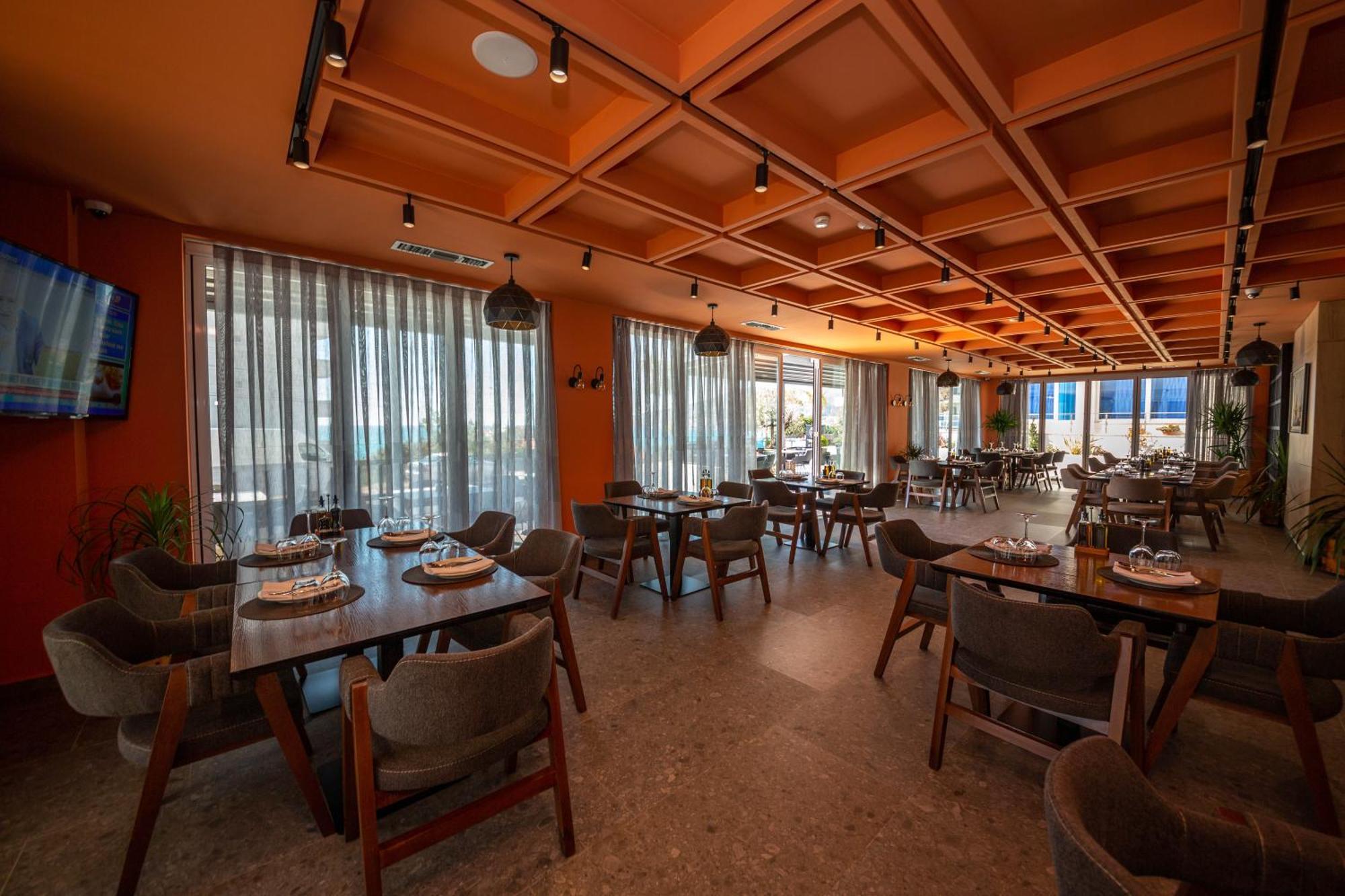 Azure Inn Hotel Sarande Luaran gambar