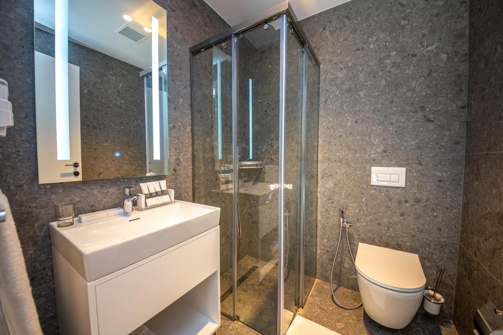 Azure Inn Hotel Sarande Bilik gambar