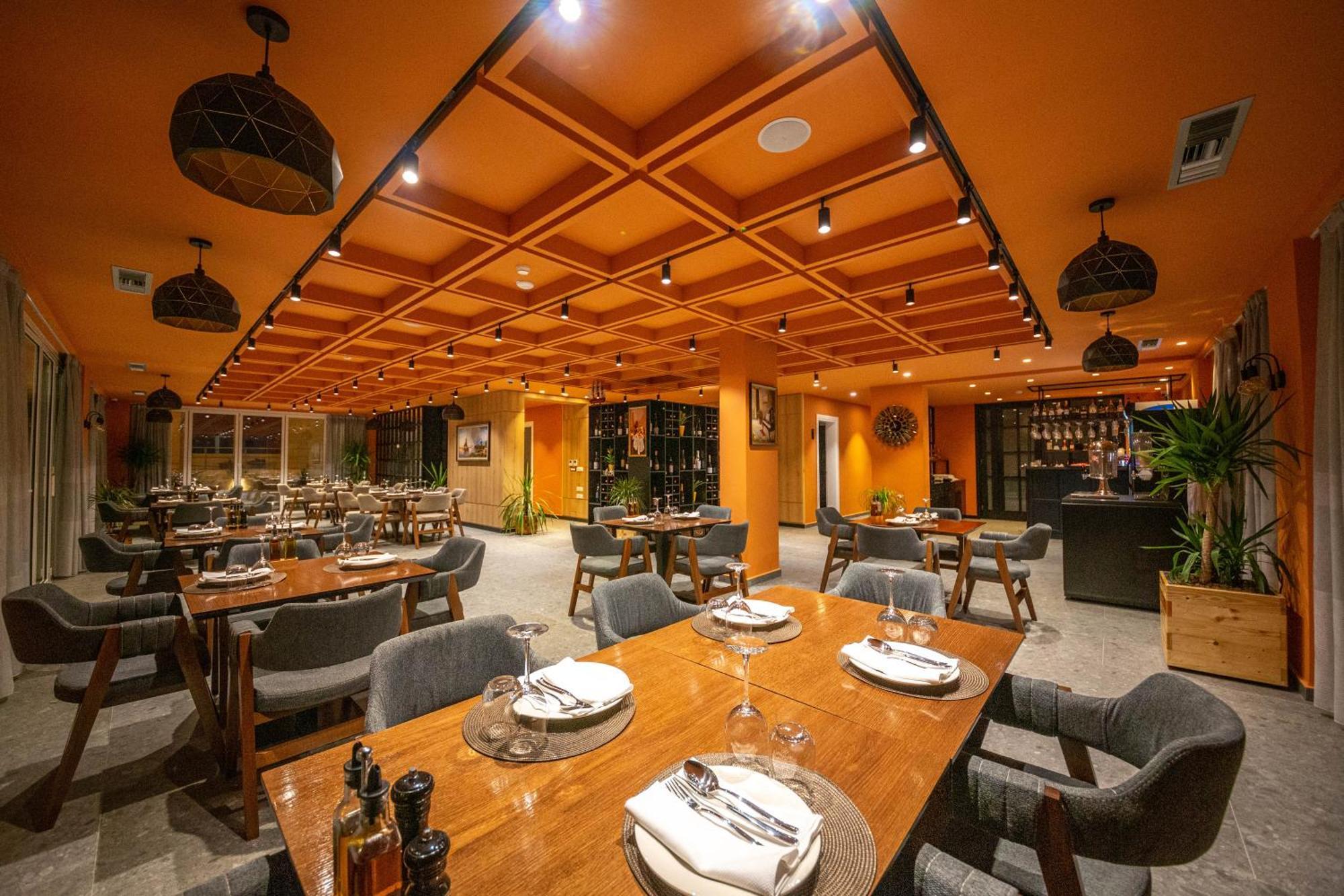 Azure Inn Hotel Sarande Luaran gambar