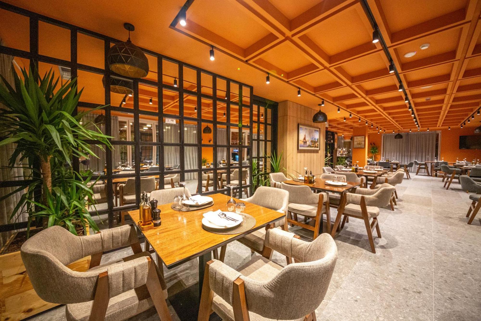 Azure Inn Hotel Sarande Luaran gambar