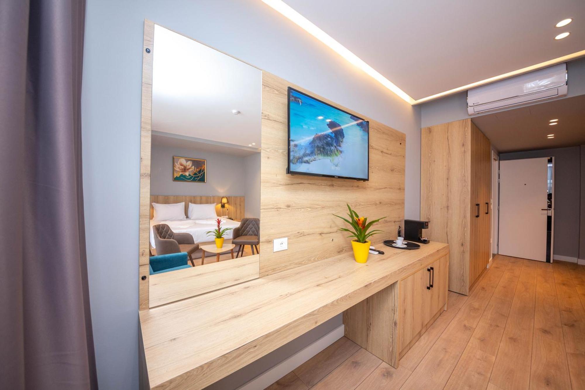 Azure Inn Hotel Sarande Luaran gambar